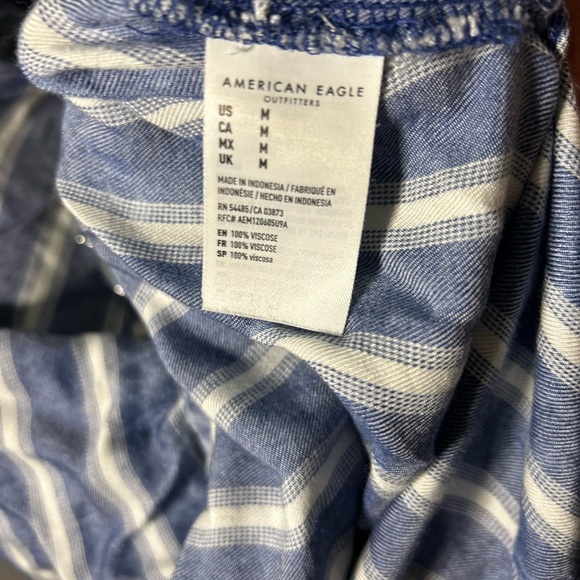 American Eagle Boyfriend Fit Button Up Stripped Shirt Size L - Picture 4 of 4